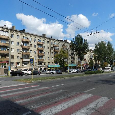 3-Room Apartment Near Inturist On Sobornyi Avenue 156, By Grandhome Zaporizhia Eksteriør bilde